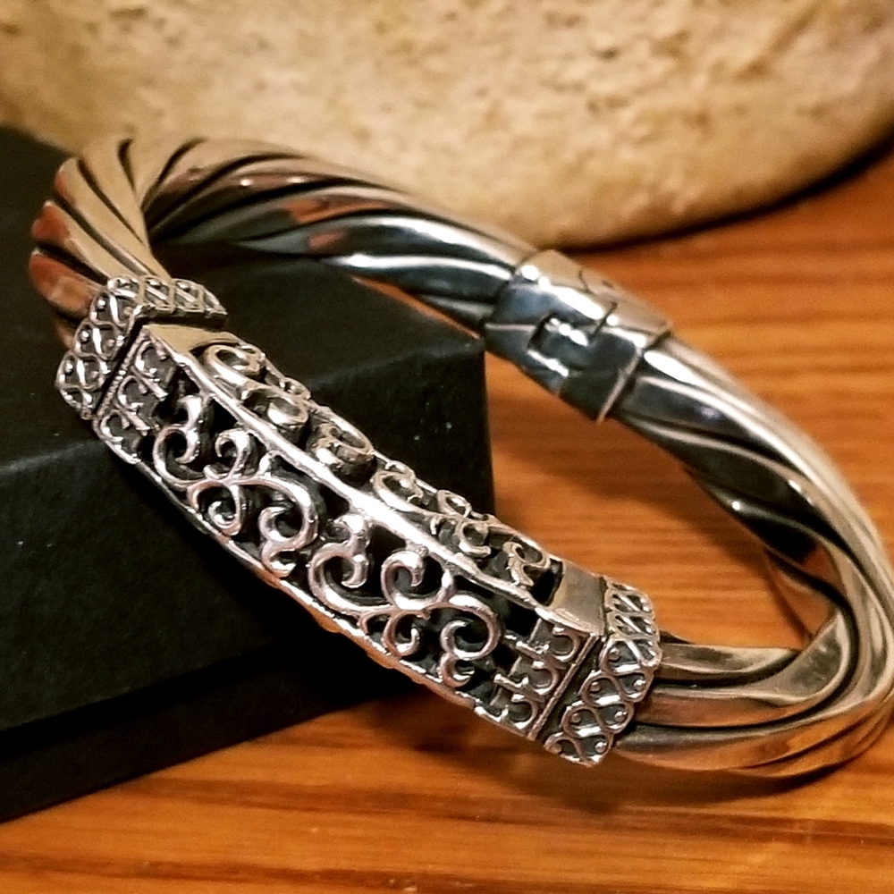 Rare Silpada Sterling Silver Bangle Bracelet